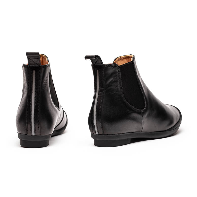 GEORGE Black | Leather Chelsea Boots | Tracey Neuls