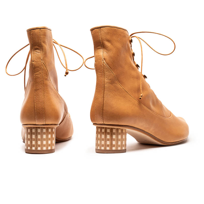 HANNAH Flax | Leather Boots | Tracey Neuls