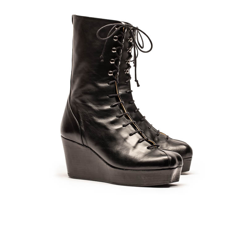 JONES Black Leather Wedge Boots Tracey Neuls