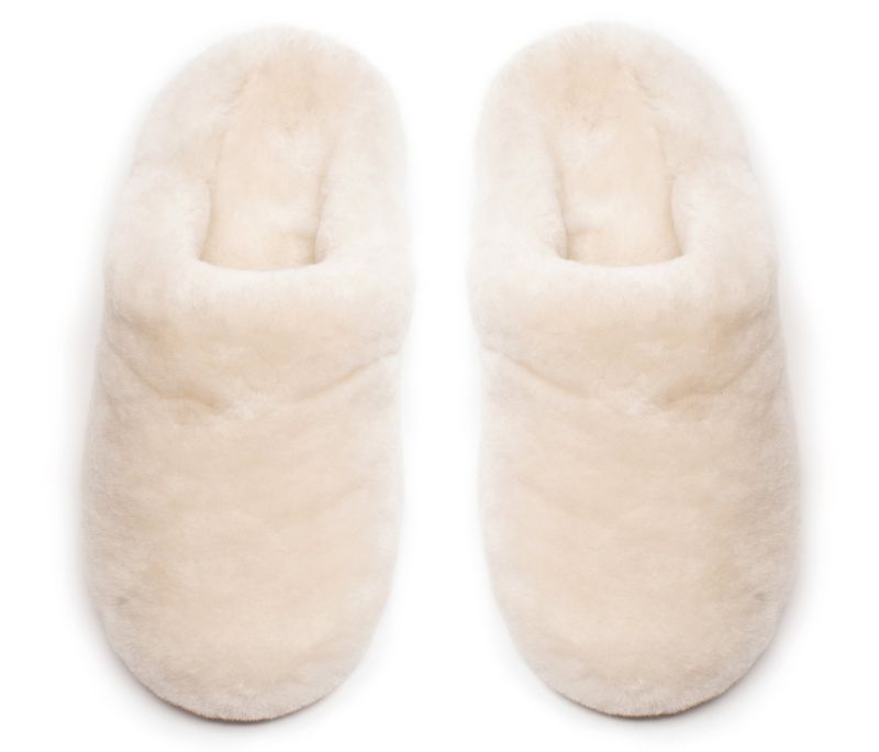 25% Off Tracey Neuls Slippers