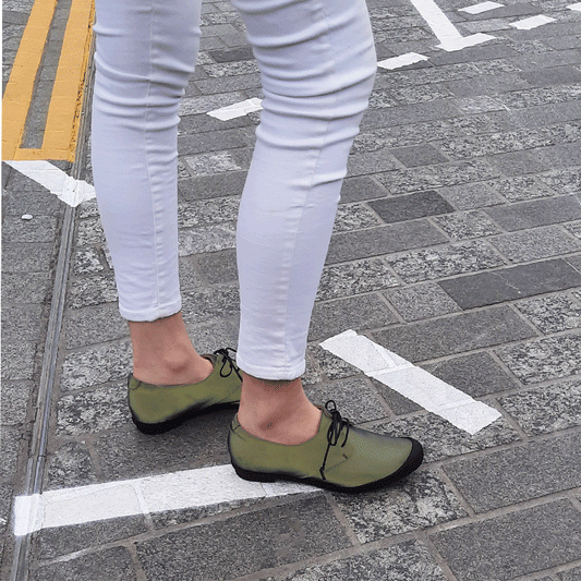 Artist Peter Gibson at Kings Cross | Tracey Neuls