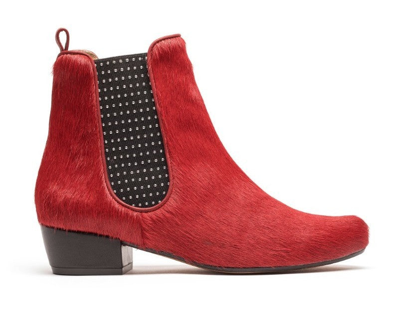 Red chelsea boot for women, with black, gold studded elastic 