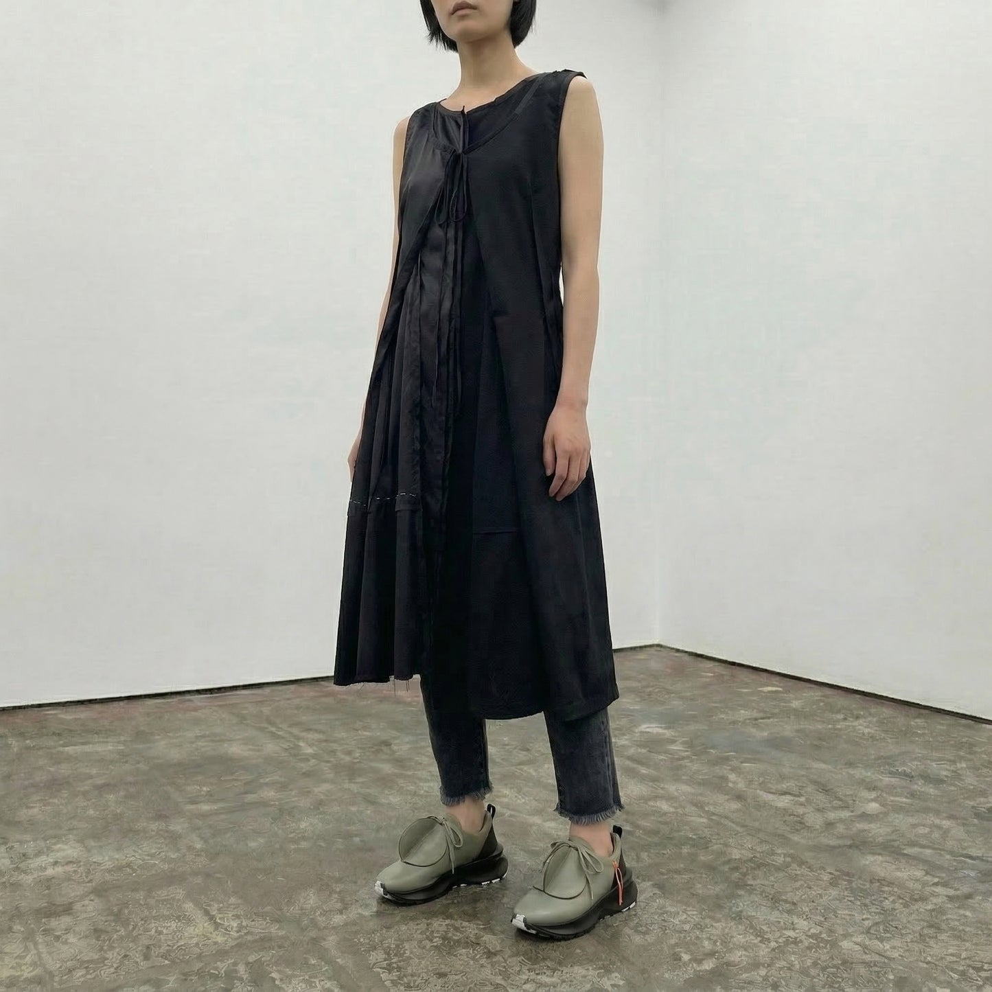 DOT Scrubs | Leather Sneakers | Tracey Neuls