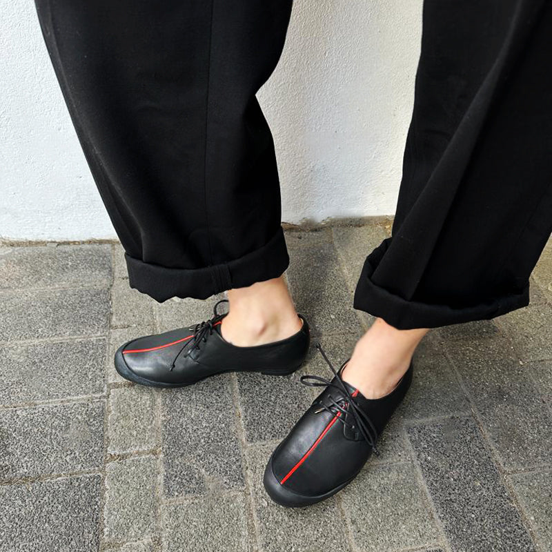 GEEK Fast | Black Leather Sneakers | Tracey Neuls