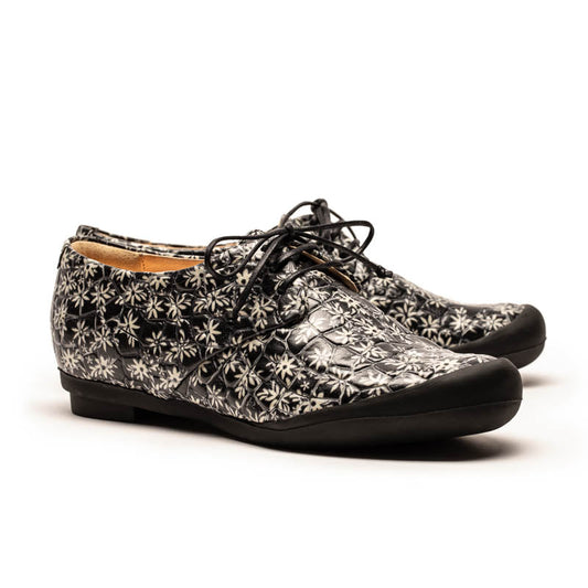 GEEK Daisy | Printed Embossed Leather Sneaker | Tracey Neuls