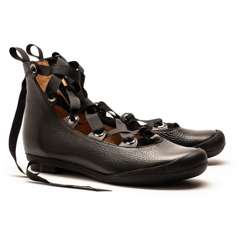 SS24 HIGHLANDER Smoke | Black Leather Ribbon Boots