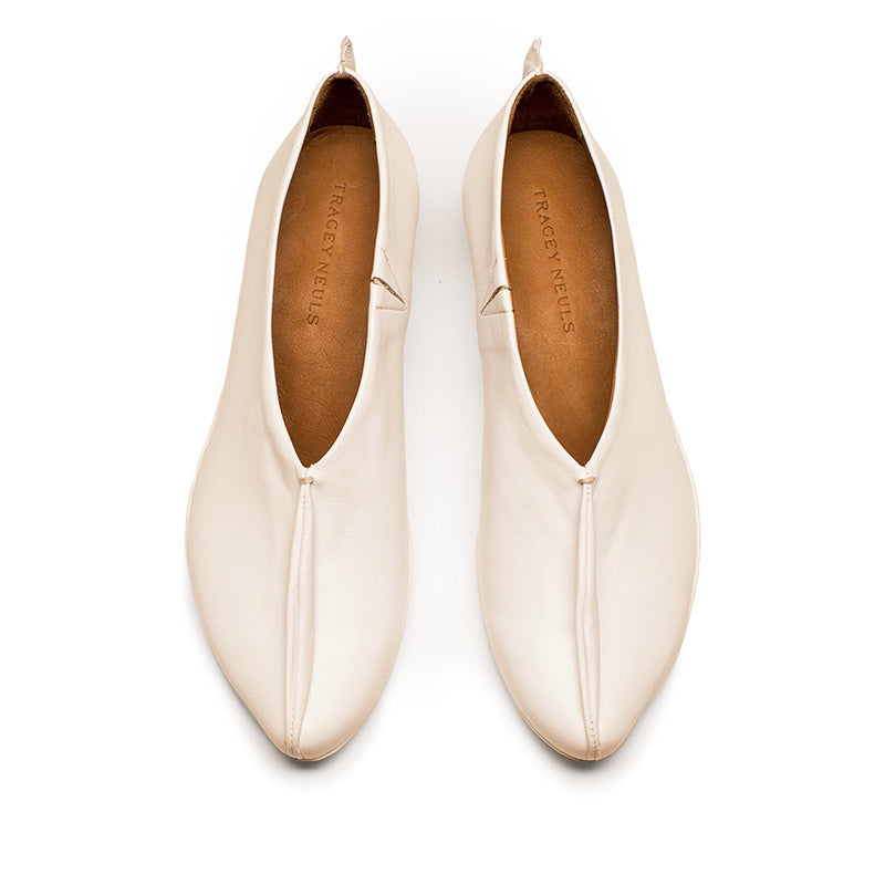 SS25_26 GENE Parchment | Leather Slip On | Tracey Neuls