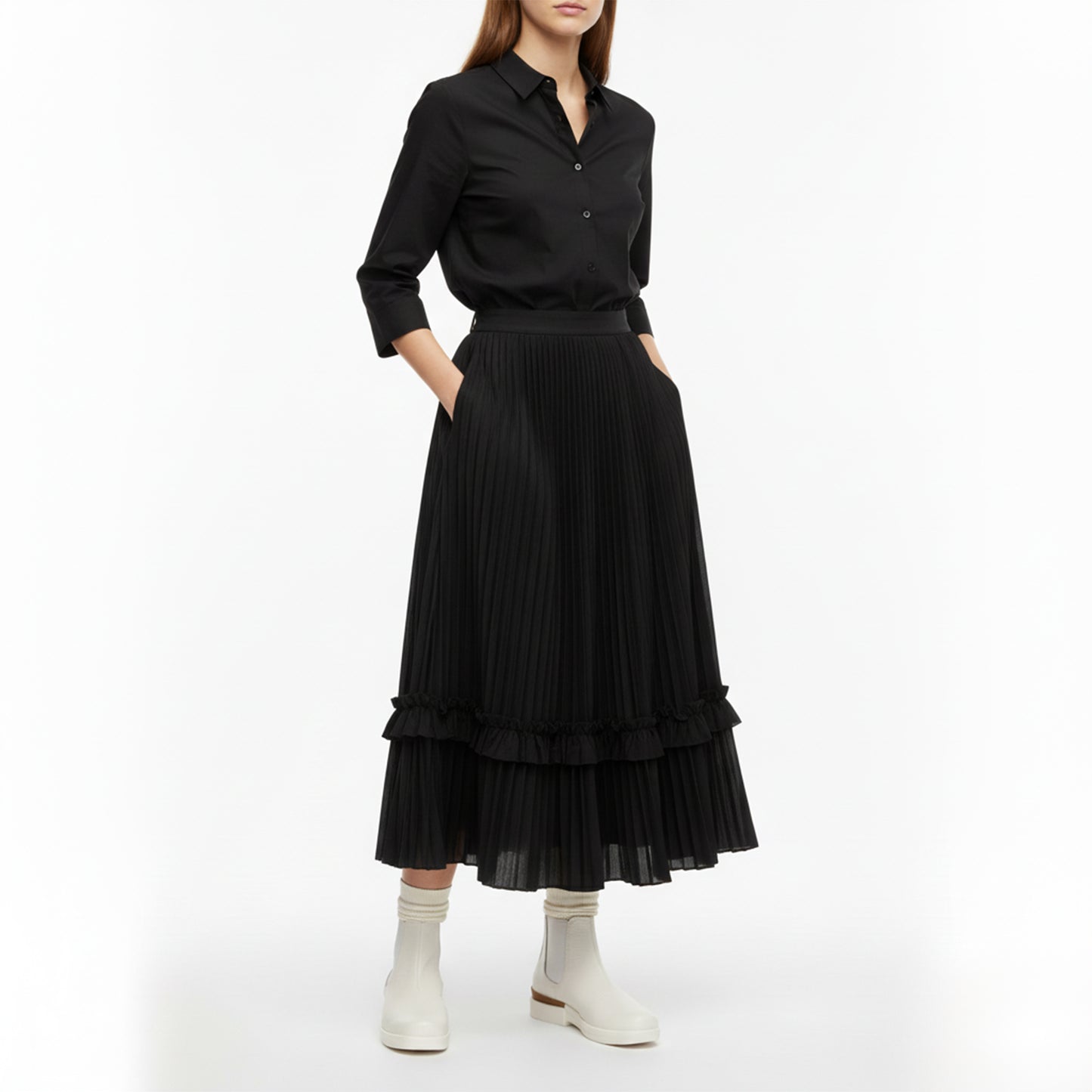 JON White | Grainy Leather Chelsea Boots | Tracey Neuls