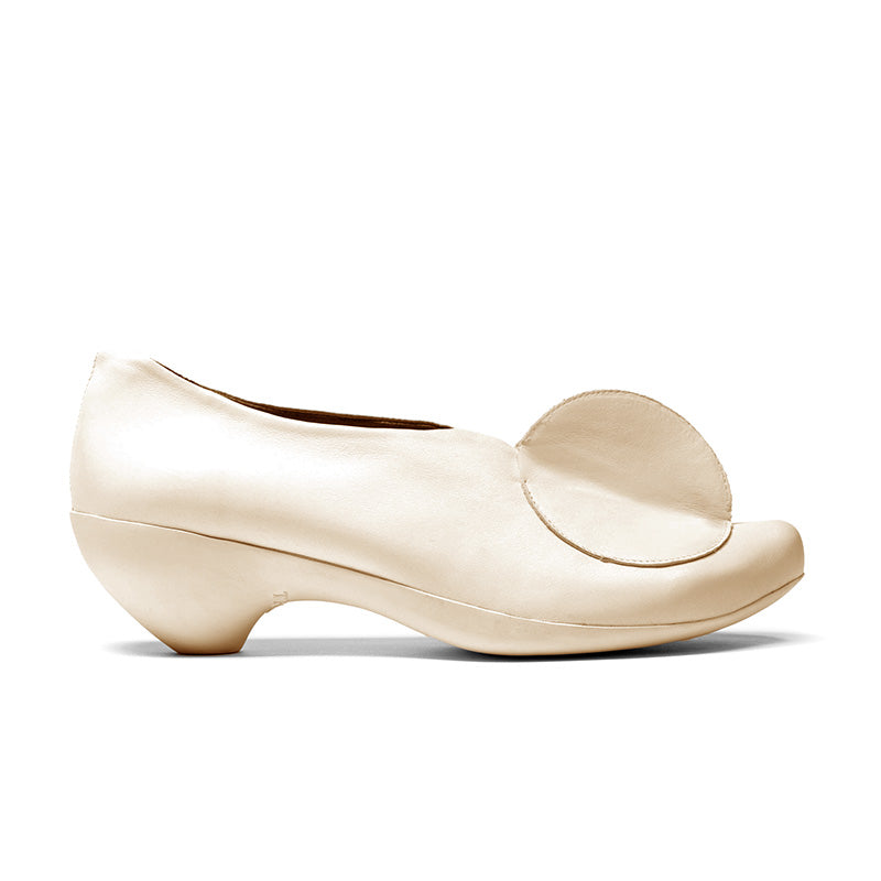 SS25_61 LOWTOP Parchment | Slip On Heels | Tracey Neuls