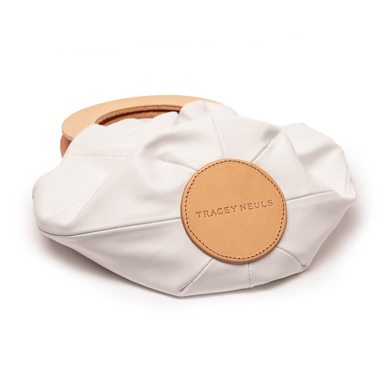 LOOPY BIG SISTER | White Leather Bag | Tracey Neuls