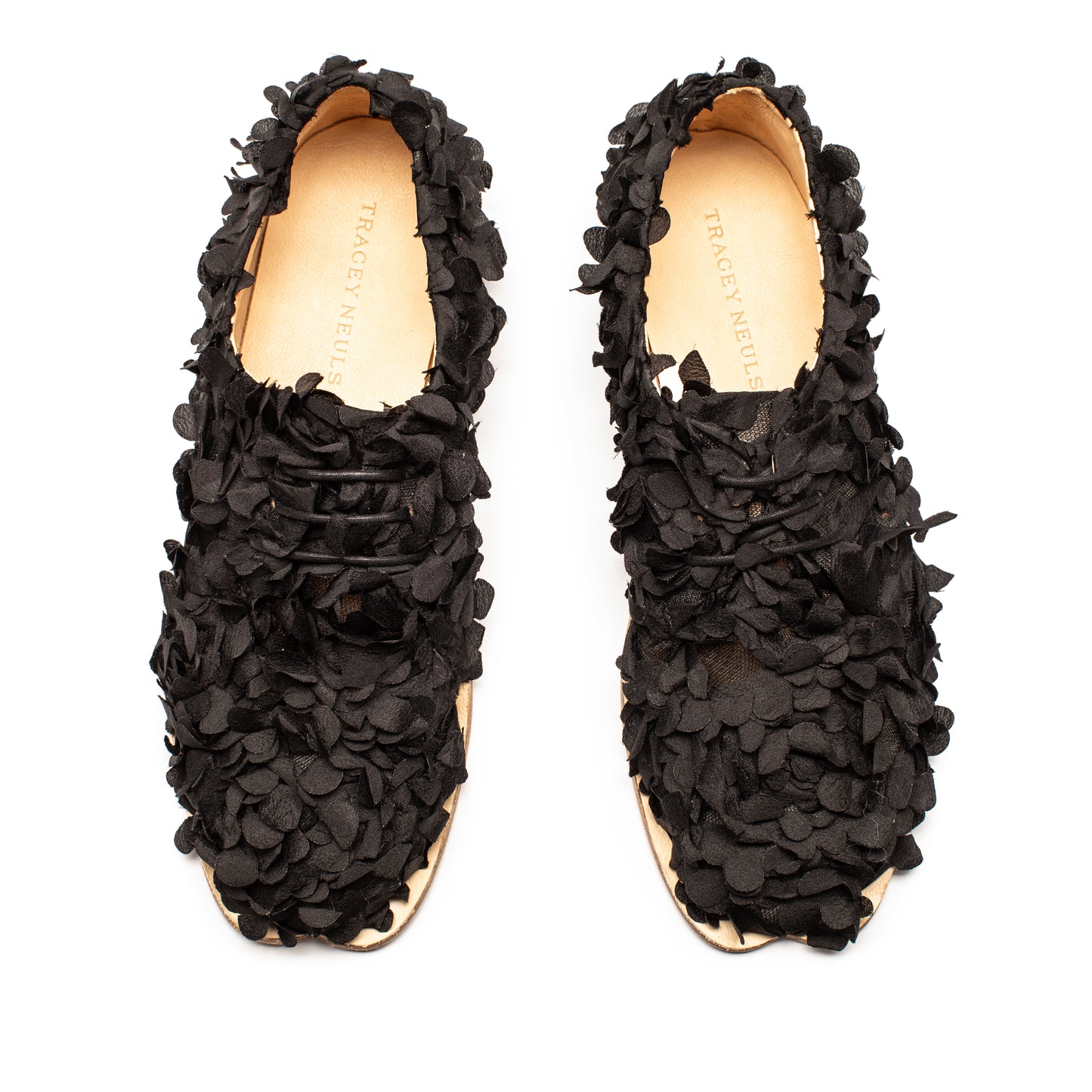 SAMPLE 37 MANNY Petal Black | Airflow Textile
