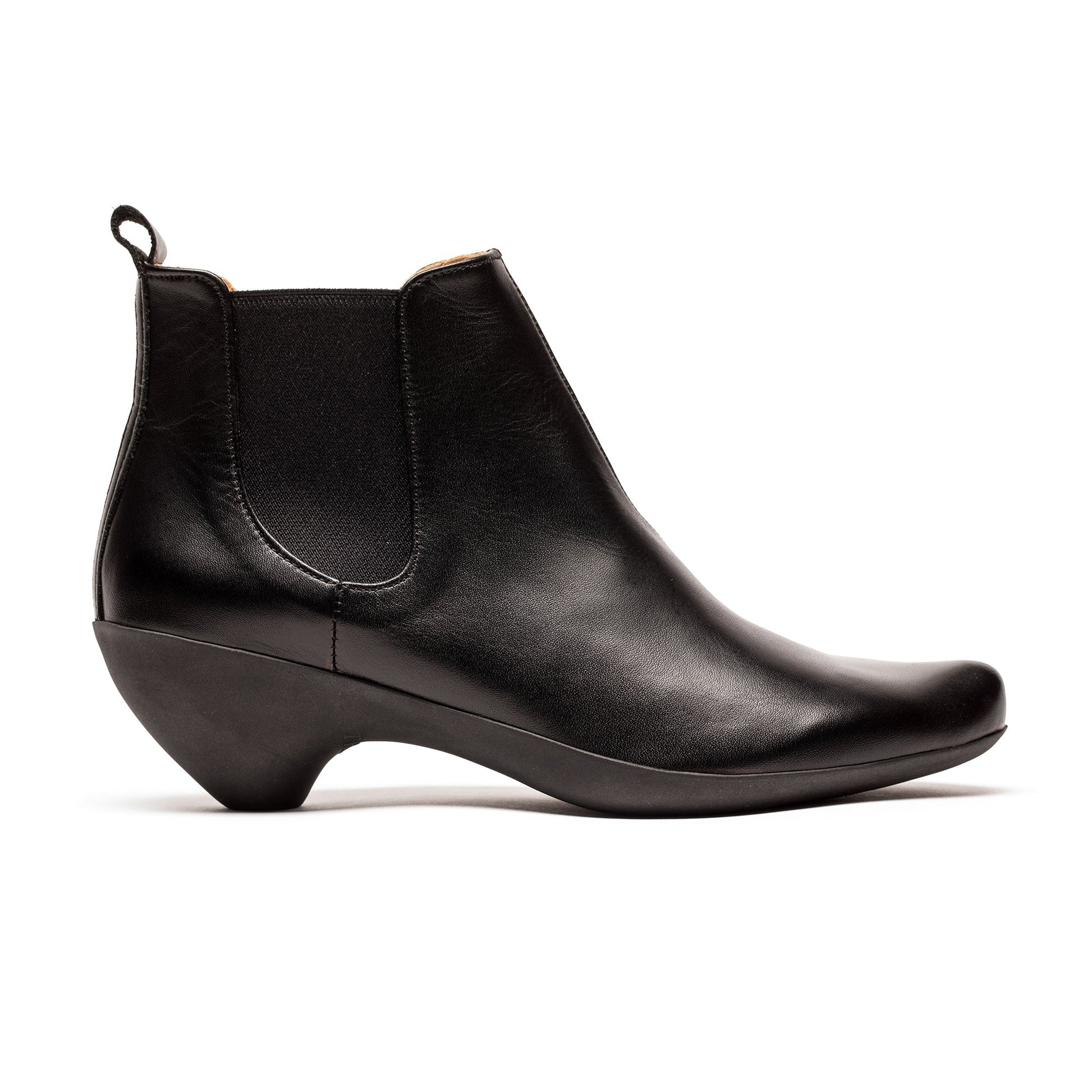 Black leather rubber mid heel cycle womens