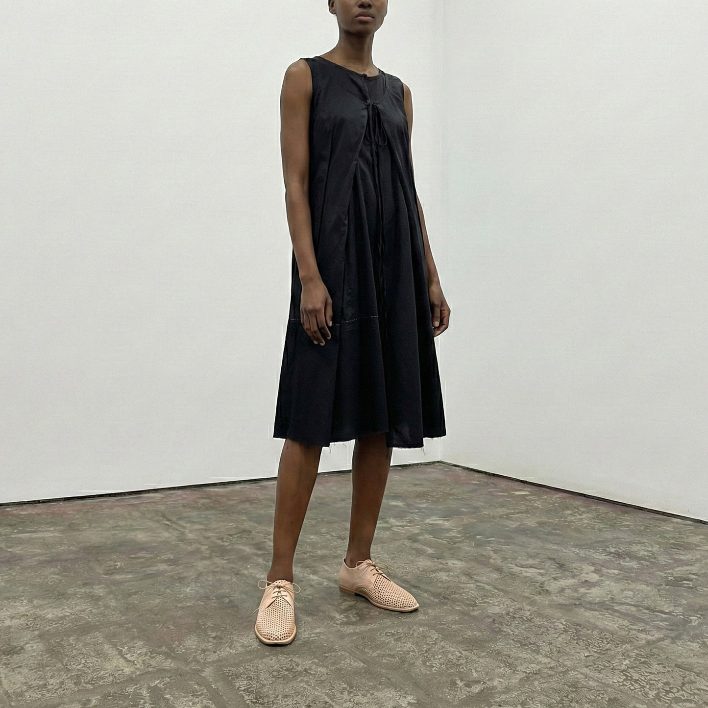 MANNY Grapefruit | Perforated Derby | Tracey Neuls