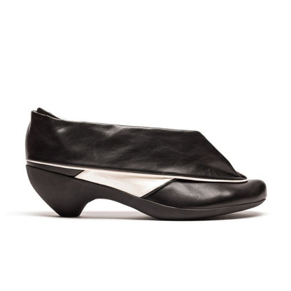 SS25_25 ORIGAMI Spectator | Leather Slip On | Tracey Neuls