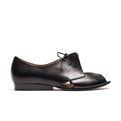 PERRY Smoke | Black Leather Flat Shoes | Tracey Neuls