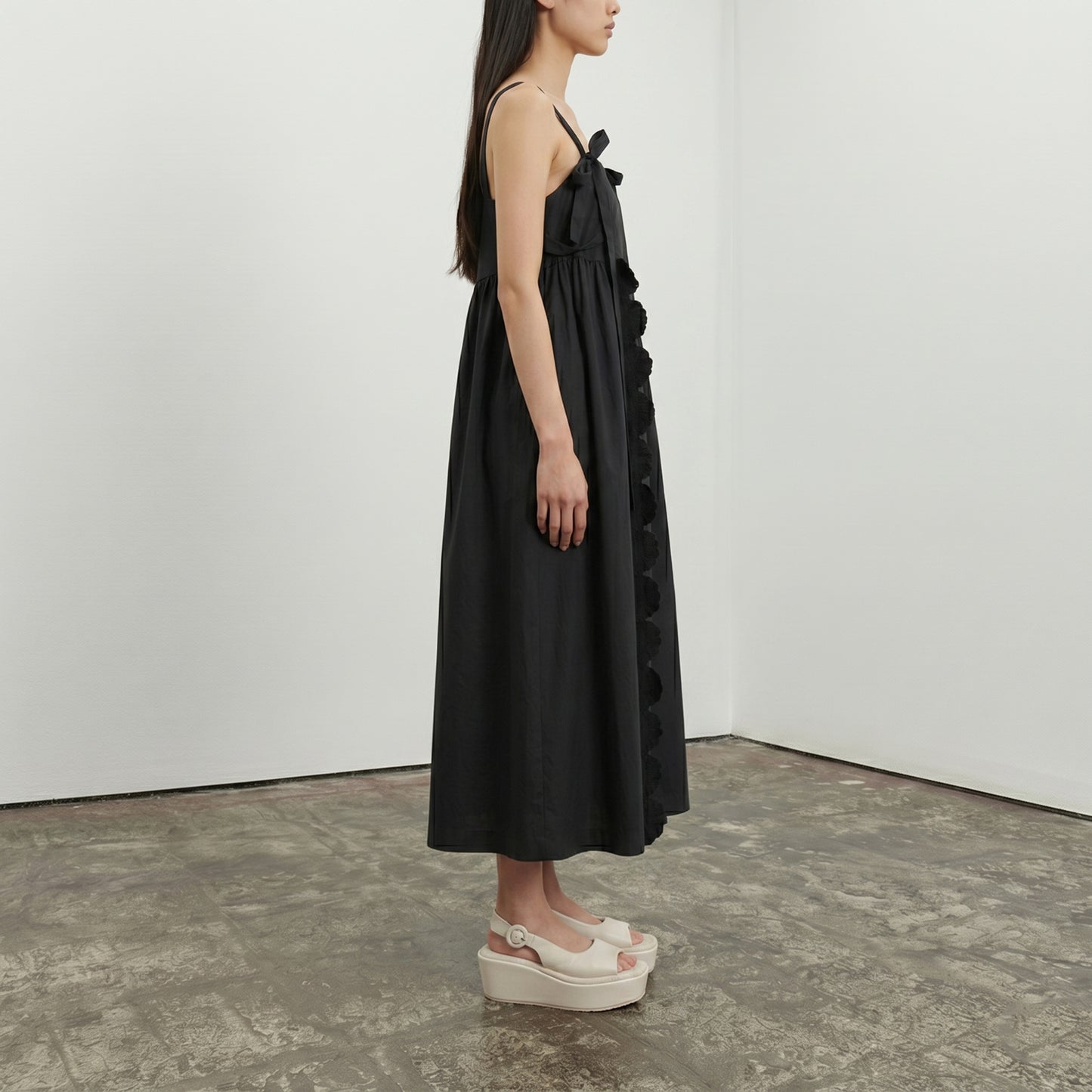 Pillow Parchment | Leather Sandals