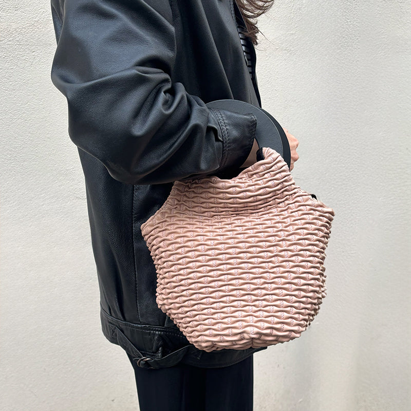 LOOPY Peachfuzz | Leather Stretch Handbag | Tracey Neuls