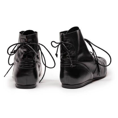 AW23 MAGRITTE Smoke | Black Lace Up Leather Boots