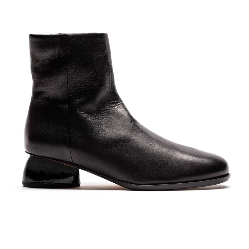 AW23 PATTI Smoke | Black Leather Ankle Boots